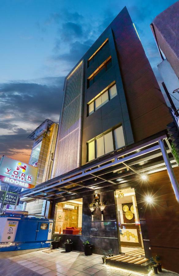 โรงแรมยอร์ก Kochi ภายนอก รูปภาพ